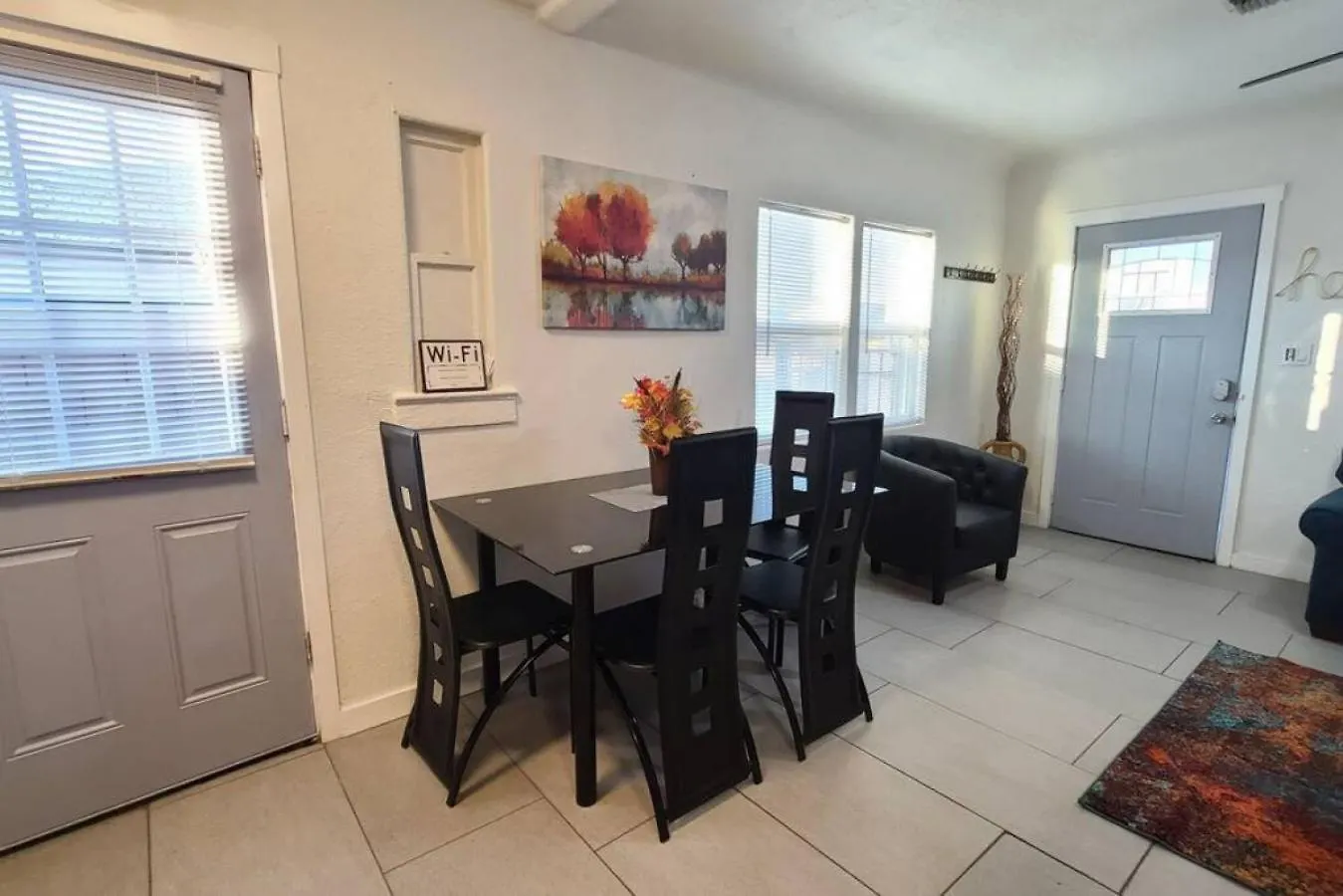 13 Pl Right - Renovated-Apt-Downtown-Phoenix-Beautiful Patio 0*, フェニックス 米国